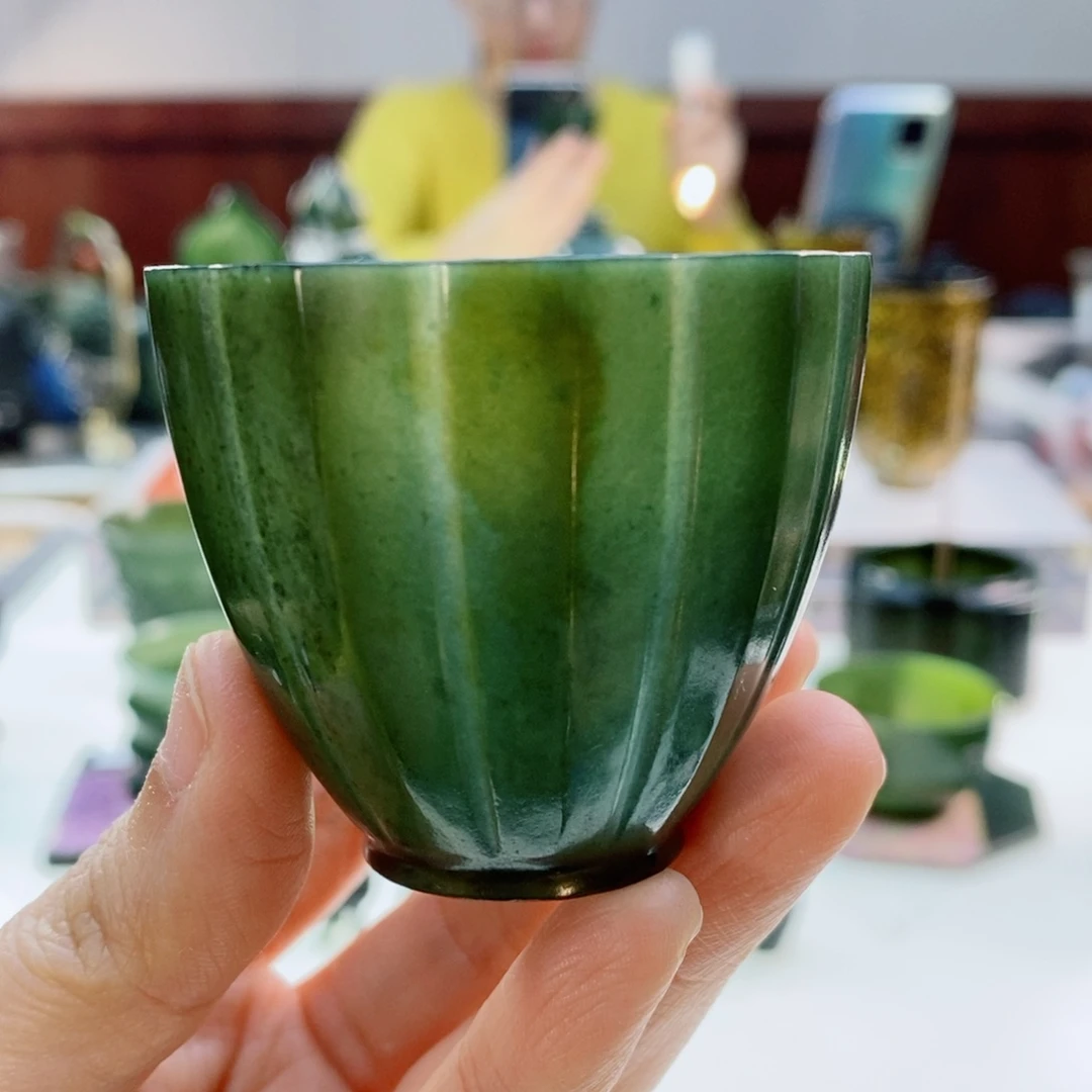 未镶嵌和田玉（青玉）摆件