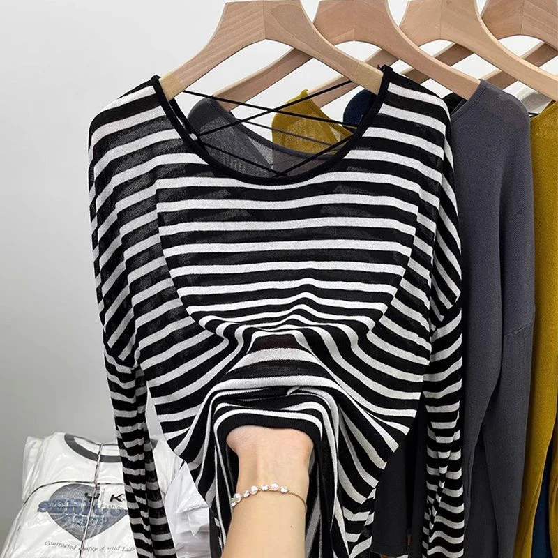 条纹针织罩衫女黑色套头夏季冰丝长袖防晒衣镂空薄款宽松白色上衣