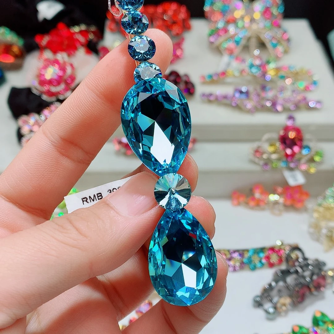 皮质铁合金发饰等