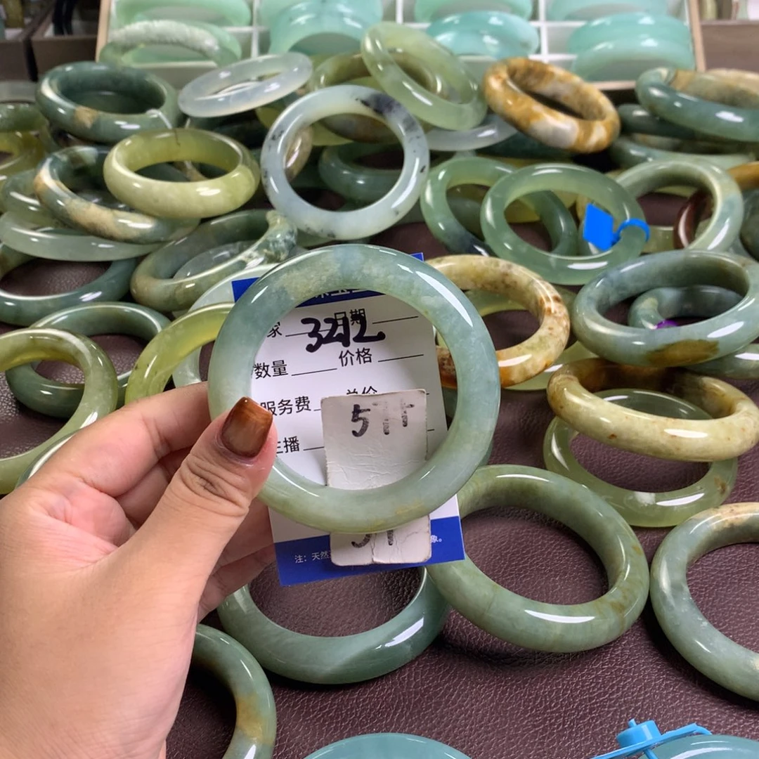未镶嵌蛇纹石玉手镯3212