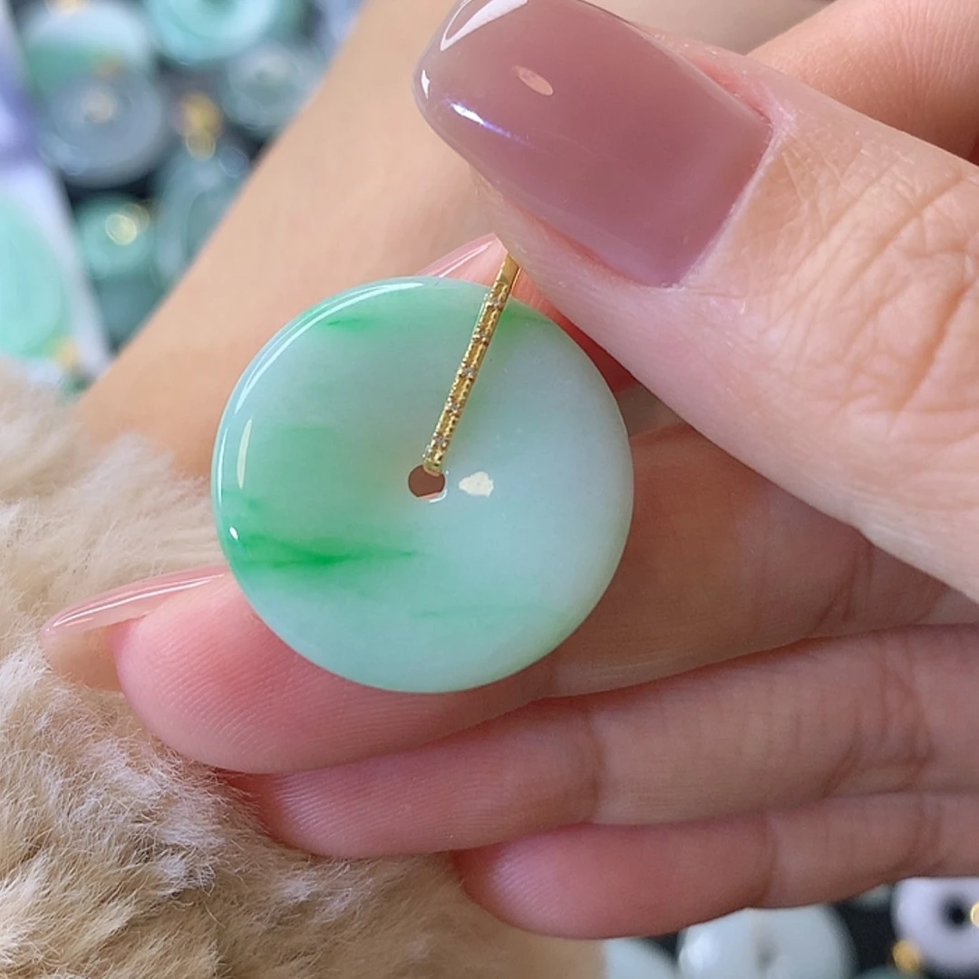 【闪购商品】翡翠吊坠(赠链)18K金镶嵌