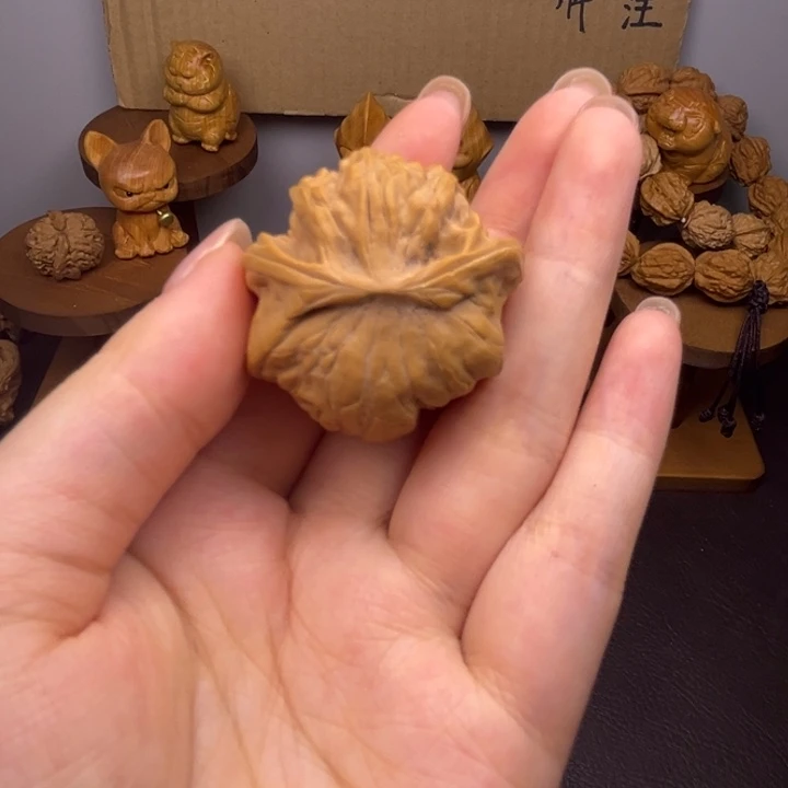 ****人桃核吊坠蛇头单只异型有瑕