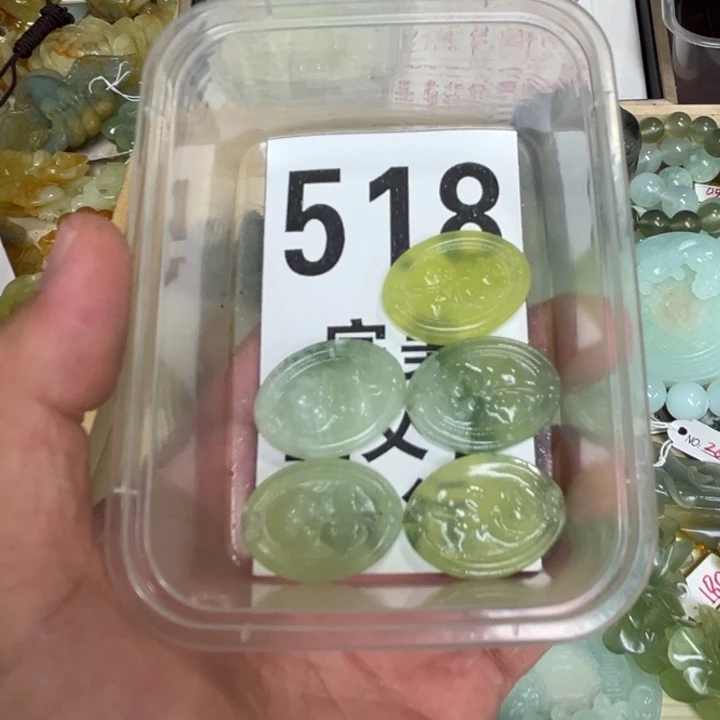 蛇纹石玉未镶嵌笔搁