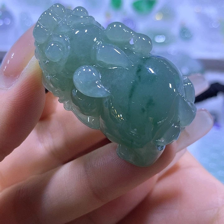 翡翠未镶嵌颈饰天然翡翠A货吊坠