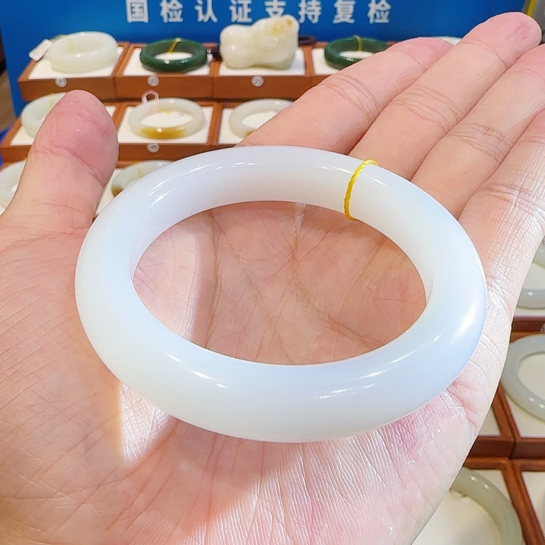 和田玉未镶嵌手镯新疆羊脂玉56 57