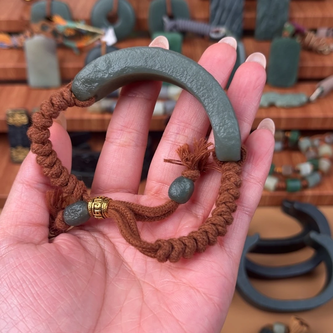 *****和田玉（糖玉）未镶嵌颈饰