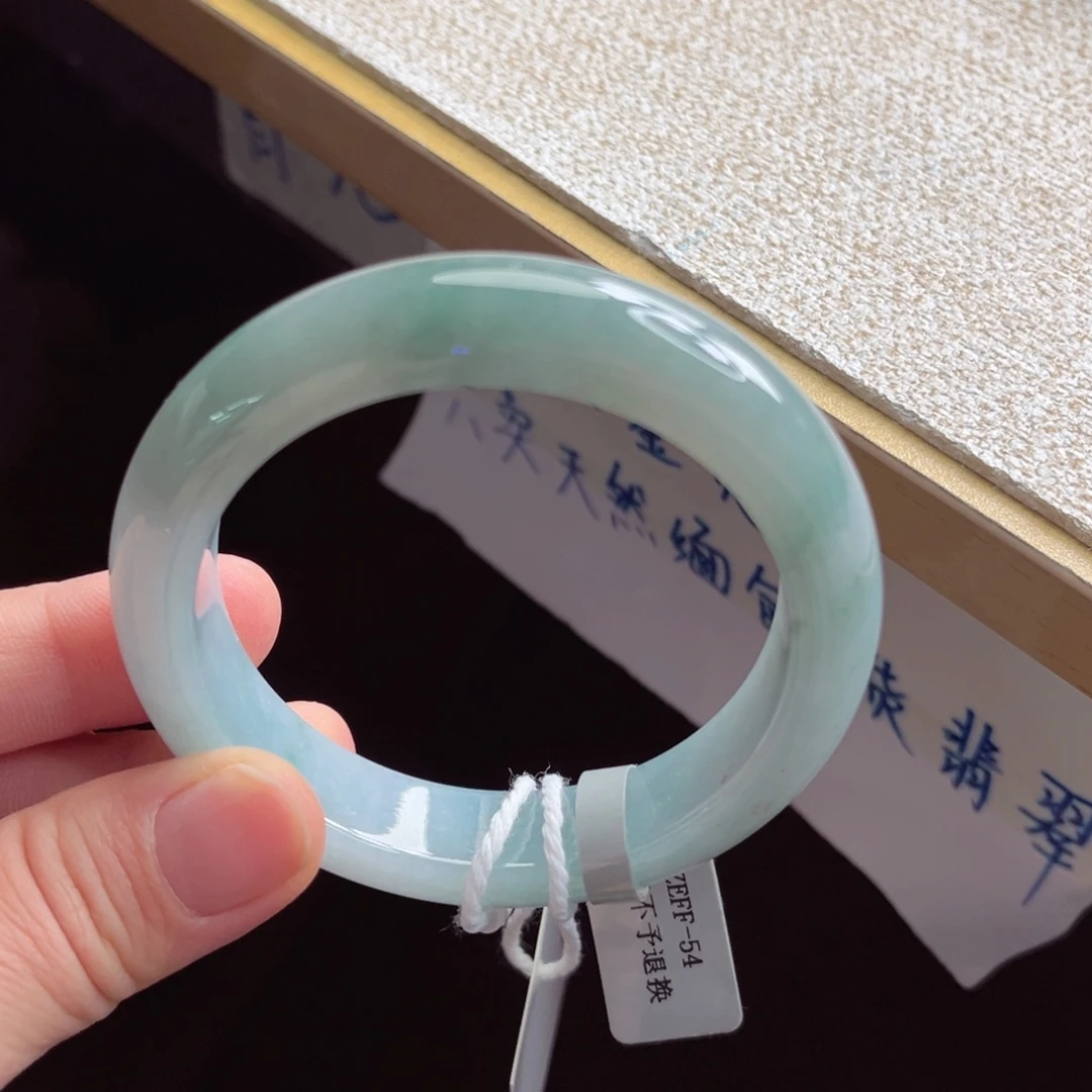 翡翠未镶嵌手镯手镯