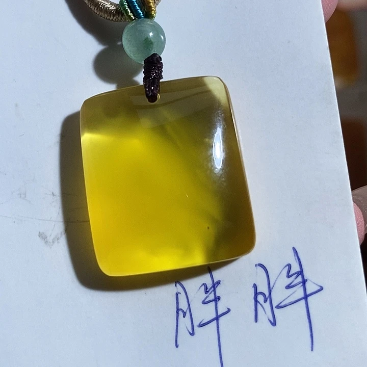 琥珀颈饰未镶嵌琥珀蜜蜡