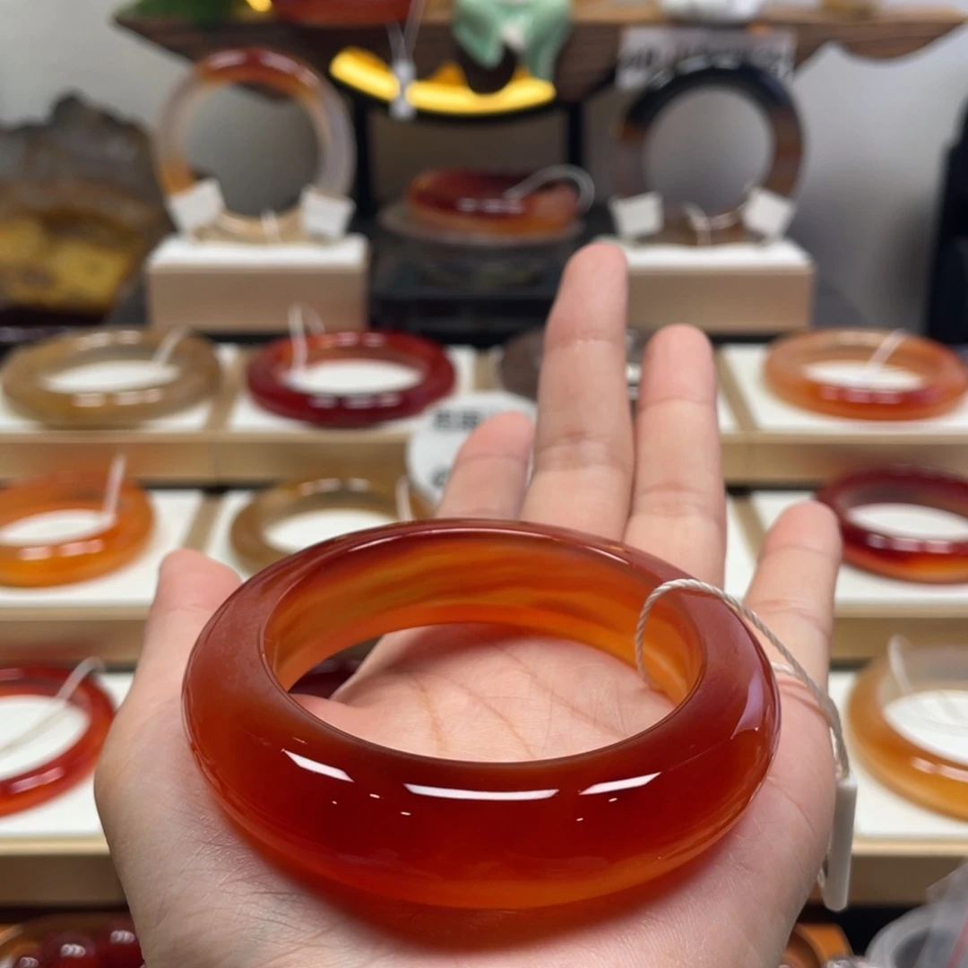 玛瑙/玉髓未镶嵌手镯