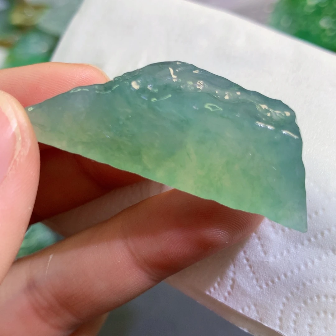 【闪购商品】翡翠吊坠(不含链)未镶嵌