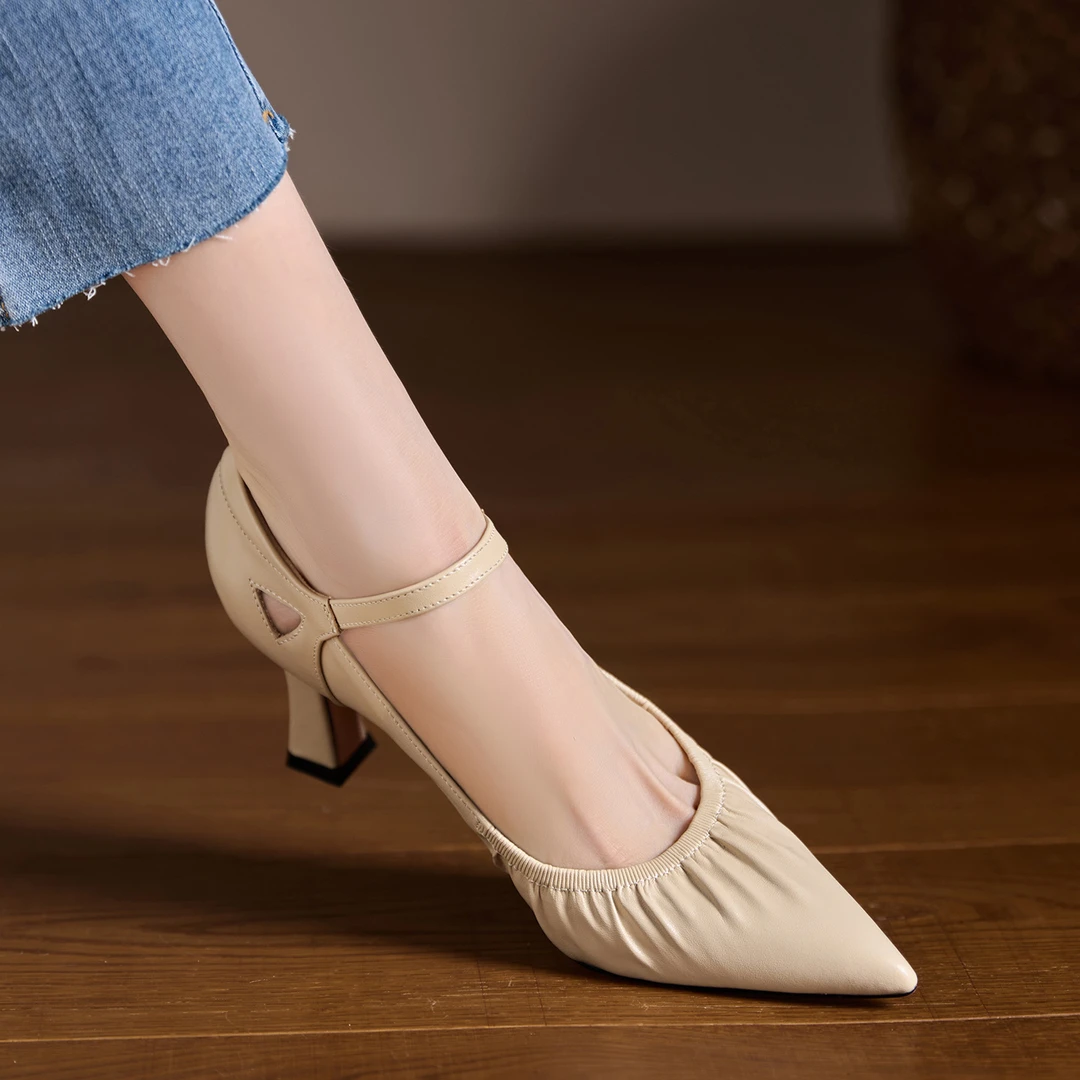 7.5cm小个子法式粗跟鞋米白色尖头单鞋一字带玛丽珍鞋百搭小皮鞋