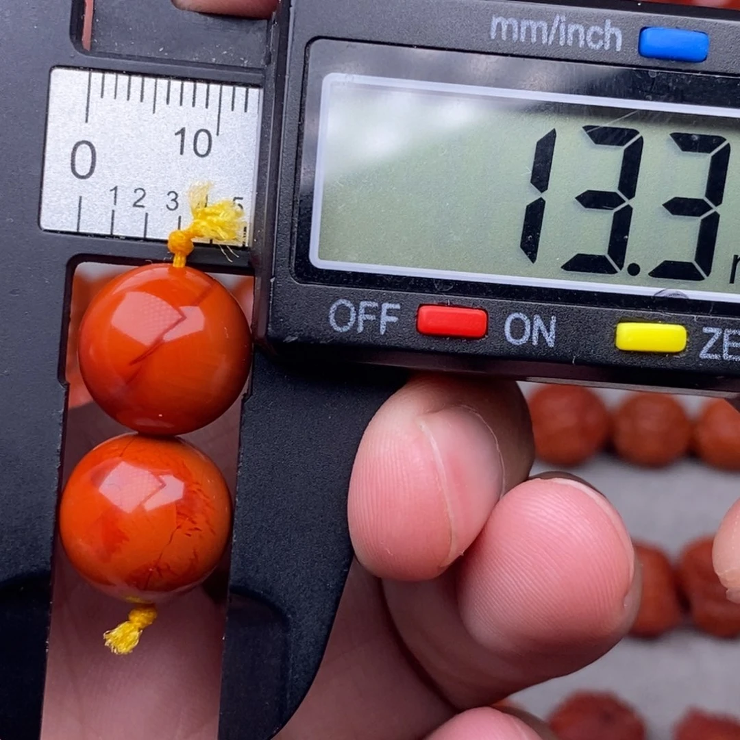 南红玛瑙配饰未镶嵌有瑕疵特惠