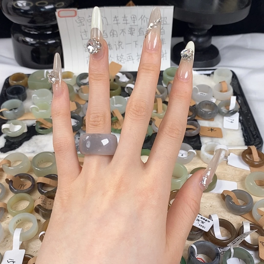 未镶嵌戒指和田玉z116烟紫宽方圆16.4