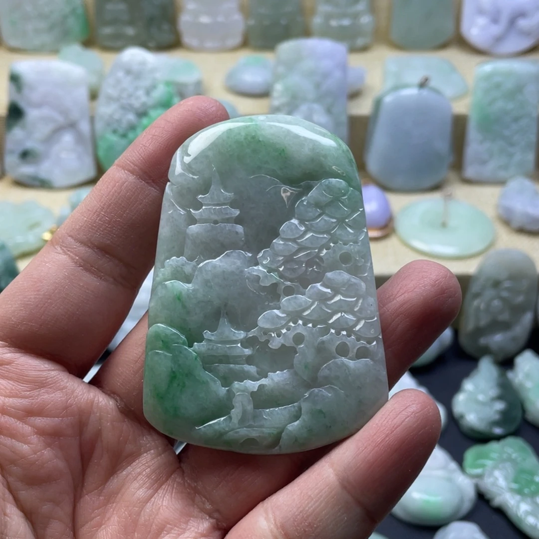 善****翡翠未镶嵌颈饰纯天然翡翠