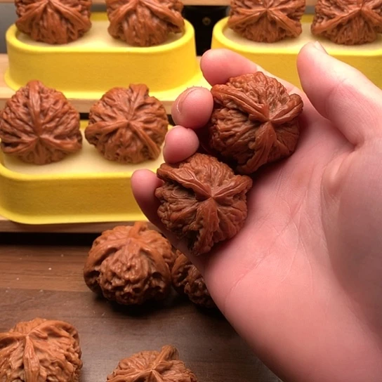 善***行文玩核桃吊坠核桃