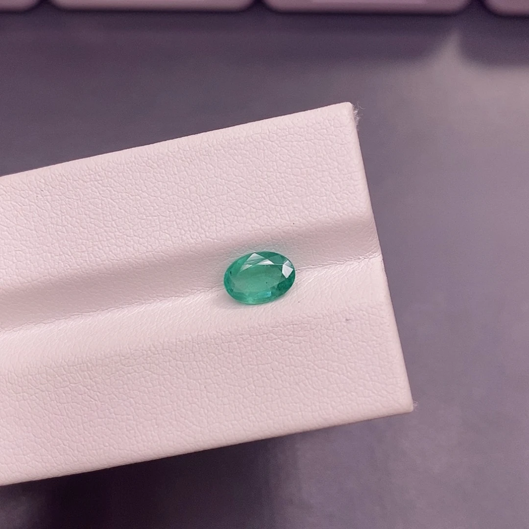 裸石祖母绿0.77克拉