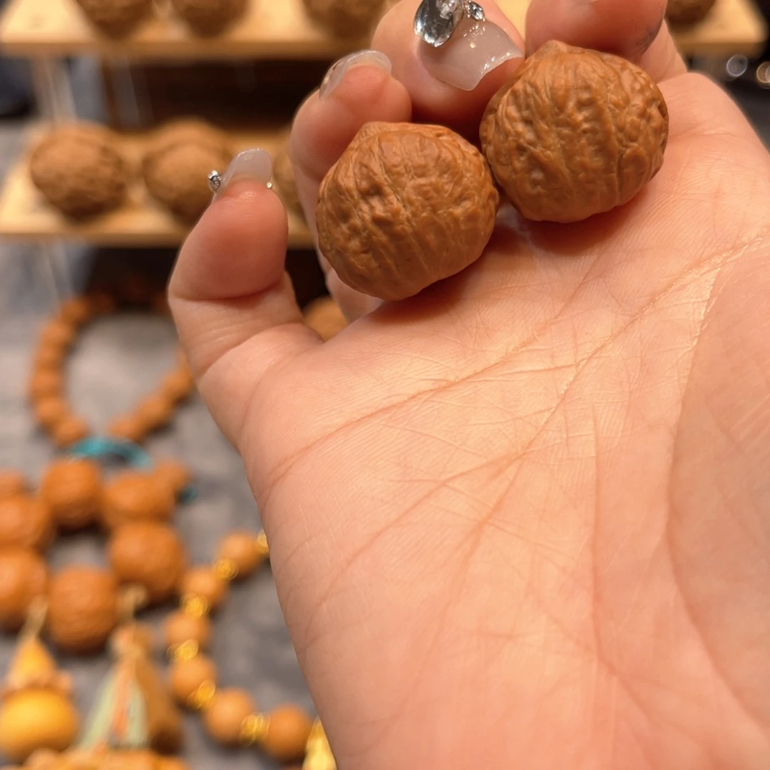 文玩核桃把件小金豆手捻