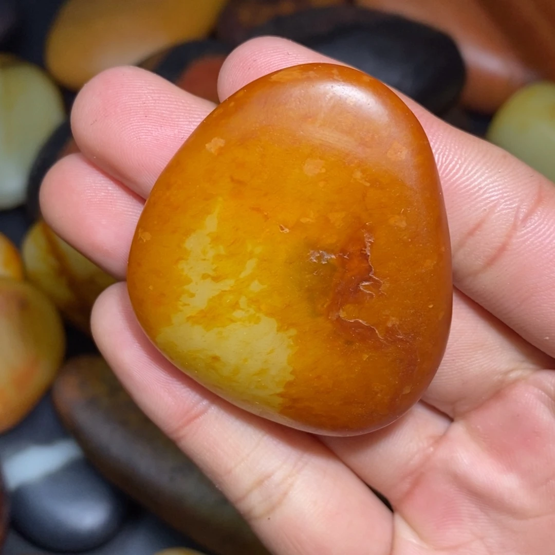 和田玉未镶嵌珠宝奇石