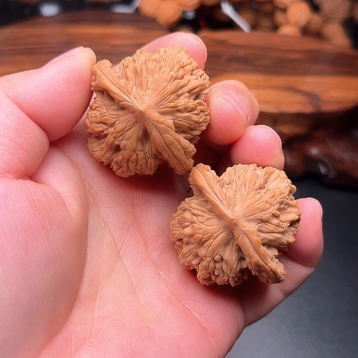 桃核把件核桃麦穗虎头
