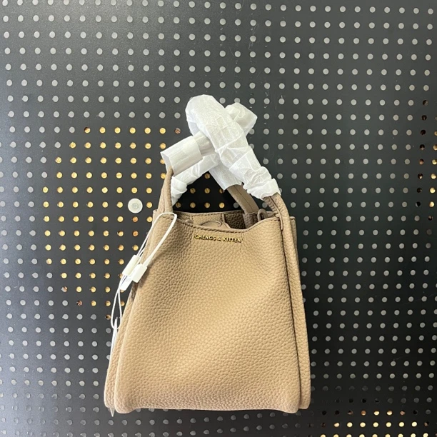 CK休闲桶包防刮时尚拉链斜挎包百搭单肩轻奢