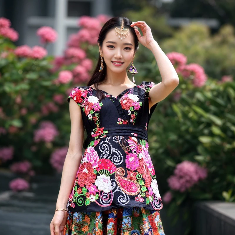 手工钉珠亮片短袖春夏包袖修身夏季短款蓝色印花修身收腰上衣显瘦