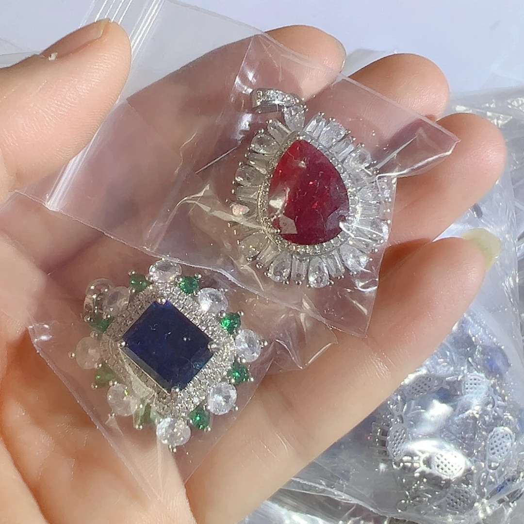 花岗石钨合金红色蓝色大宝贝