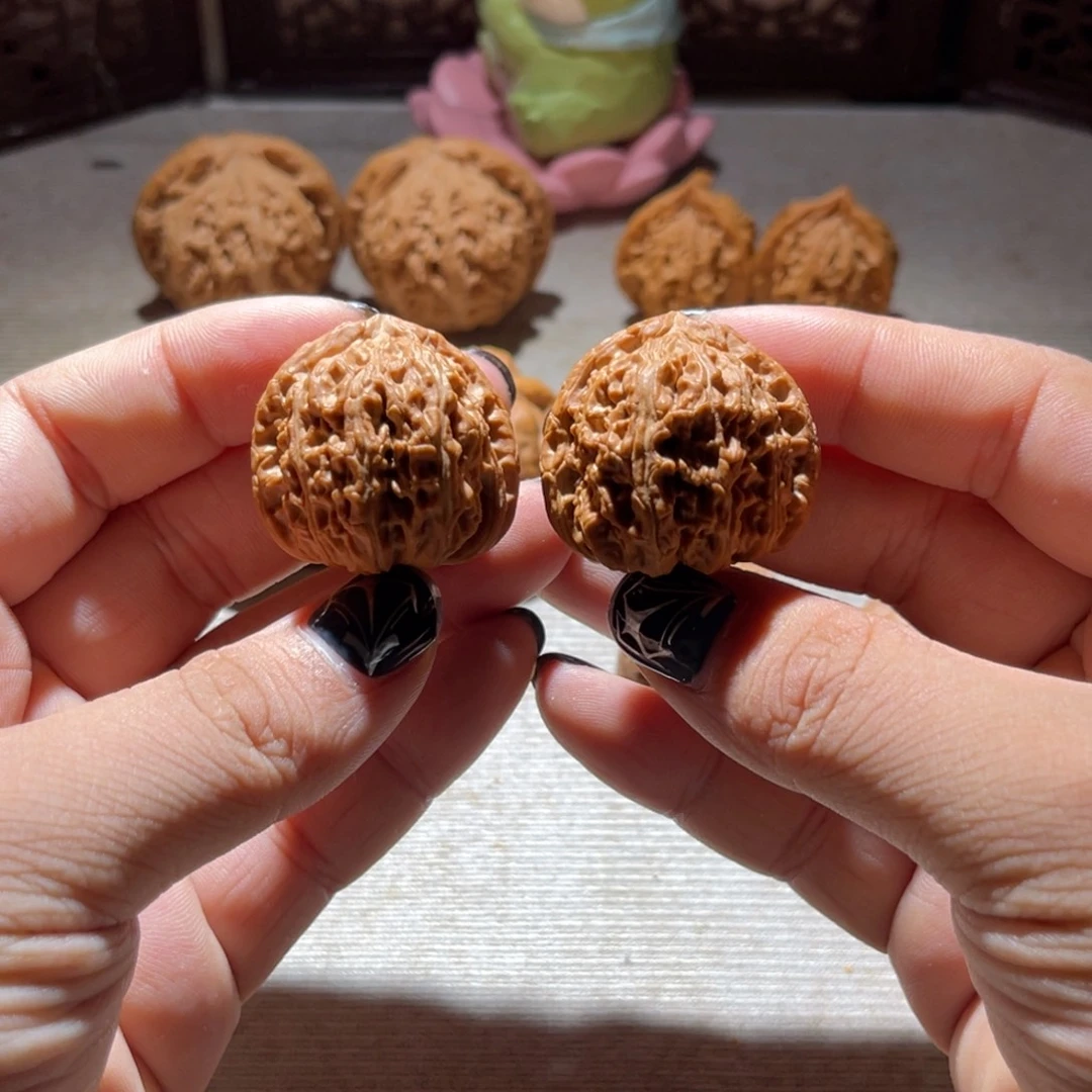 文玩核桃吊坠34全品三角白直播间