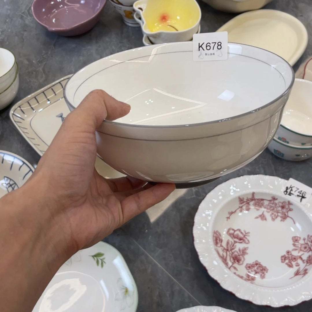 陶瓷微瑕餐具介意勿拍，满18飞！