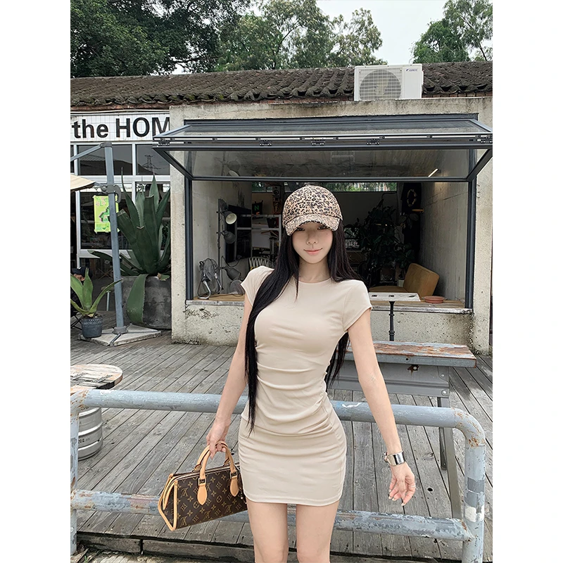 小个子纯欲风修身短袖T恤连衣裙2025新款女夏季修身皱褶包臀短裙