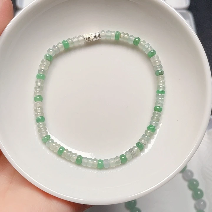 翡翠戒指未镶嵌A货