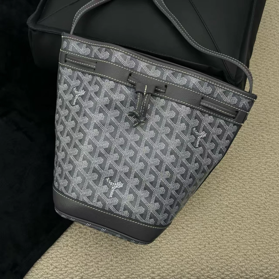 99新 Goyard 【十六专属】Z82/灰色老花水桶单肩包/FB