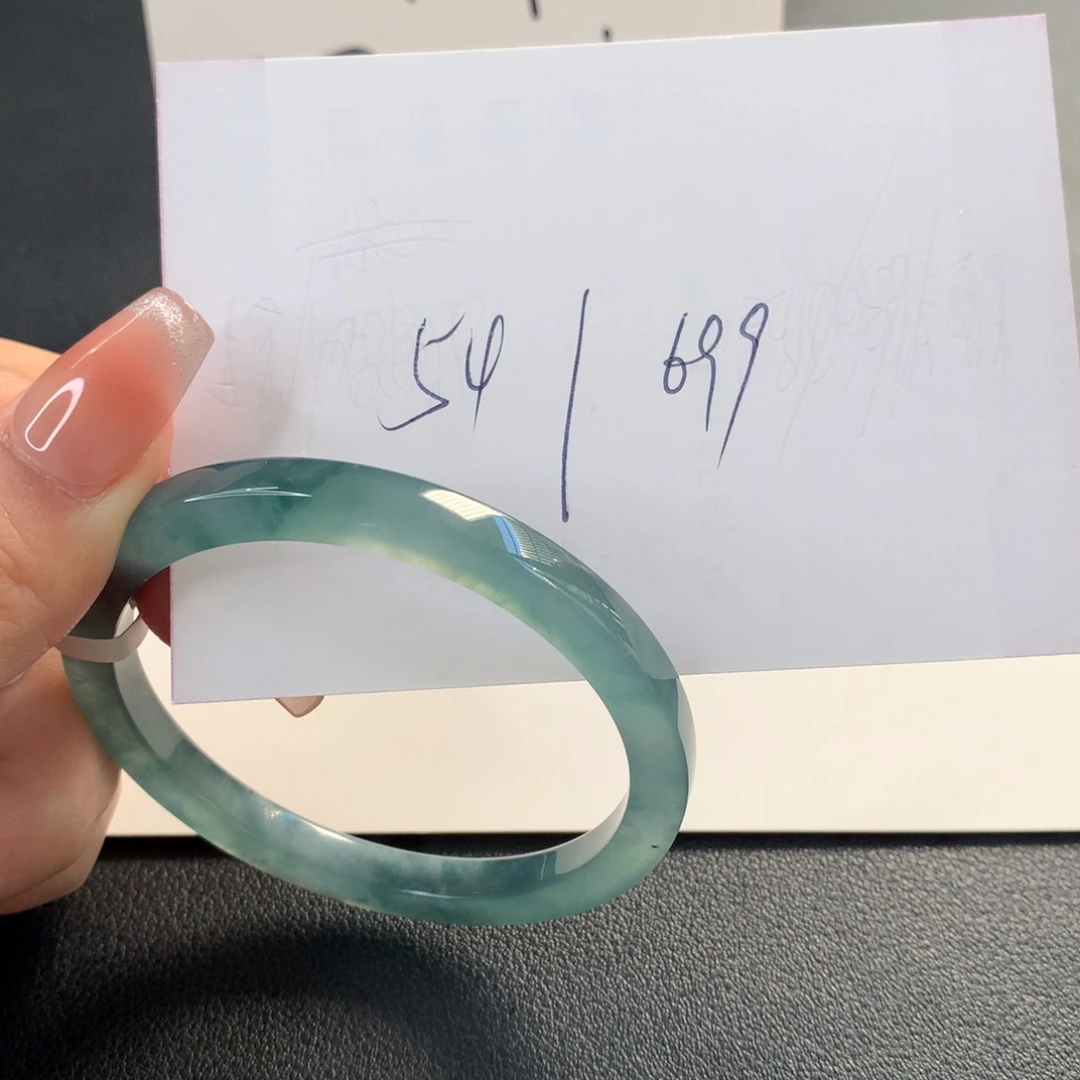 翡翠未镶嵌手镯手镯