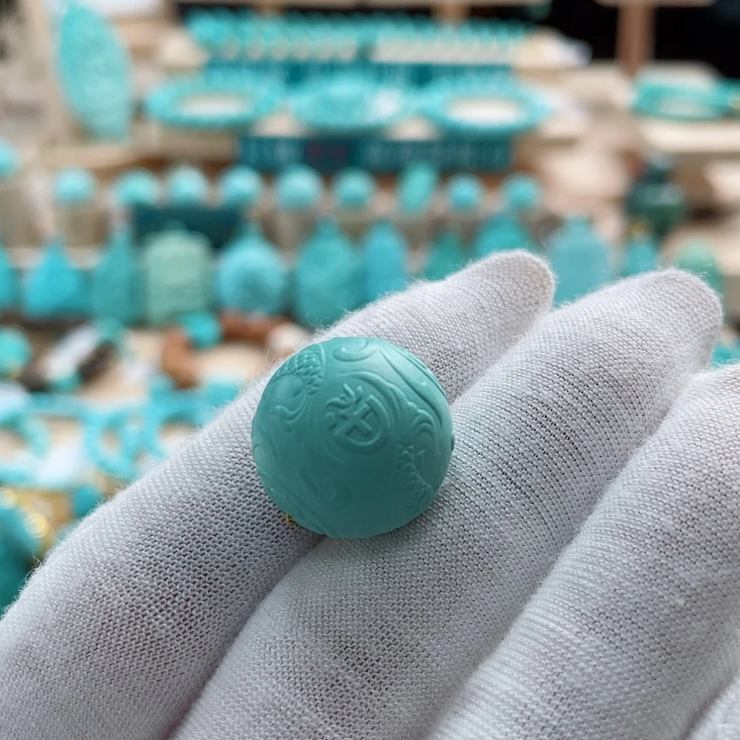 未镶嵌绿松石珠宝奇石