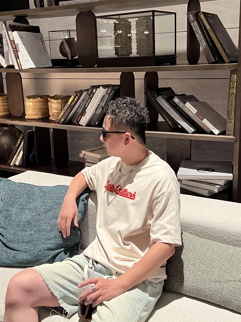 江夏季上新轻奢时尚潮流百搭纯色字母刺绣宽松透气男女同款T恤