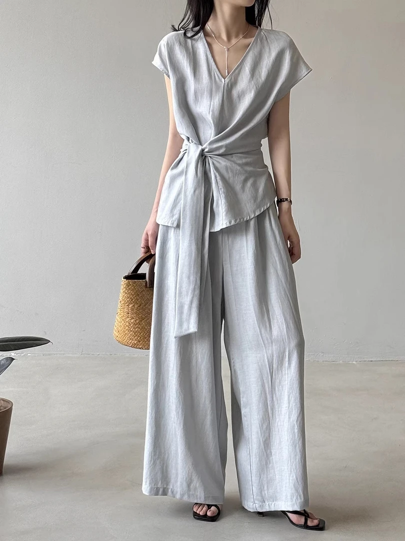 高级感V领绑带收腰背心小衫上衣高腰显瘦阔腿裤新款时尚两件套女