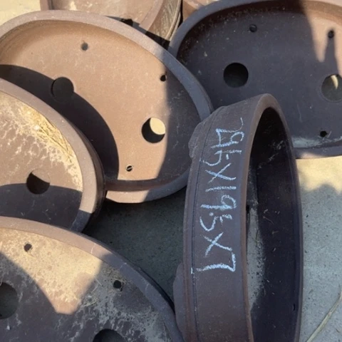 紫砂花盆100-7。