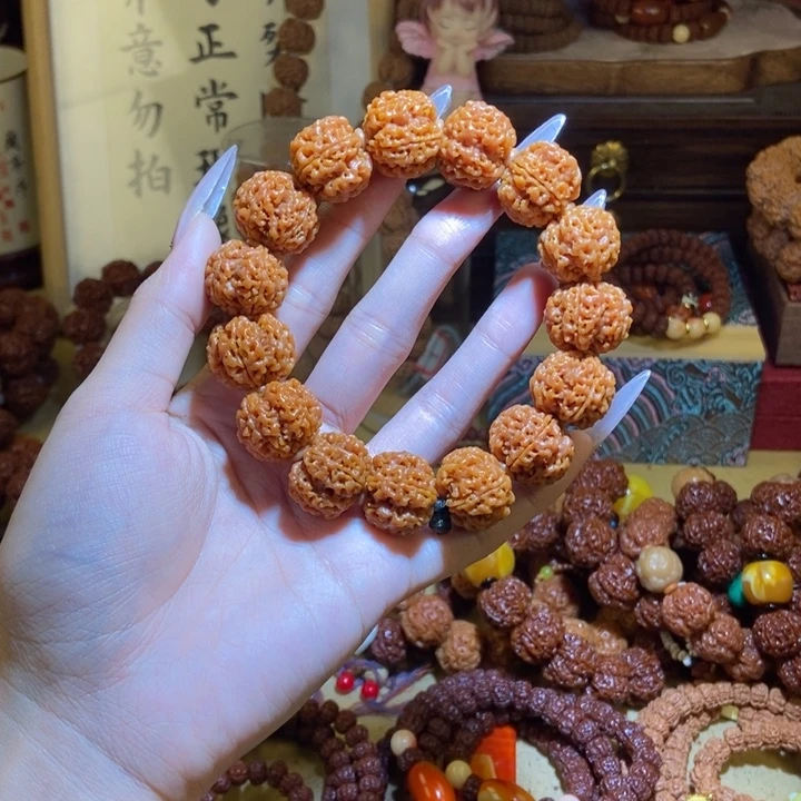 吊坠金刚菩提215半玉化满肉