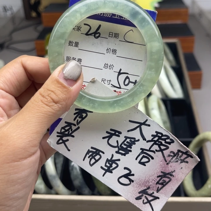 未镶嵌蛇纹石玉手镯