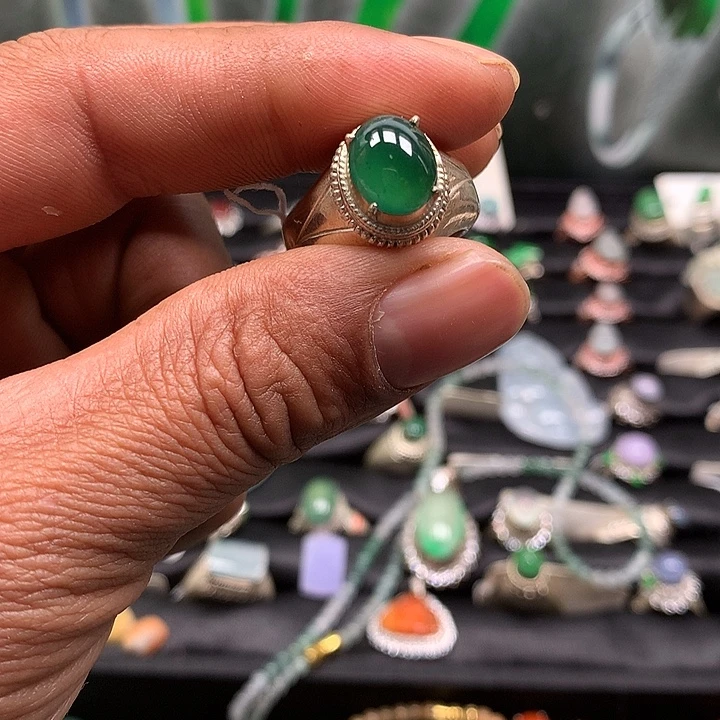 翡翠裸石缅甸天然A货翡翠