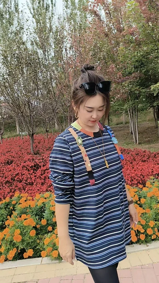 洋气条纹撞色长袖T恤中长款针织圆领宽松