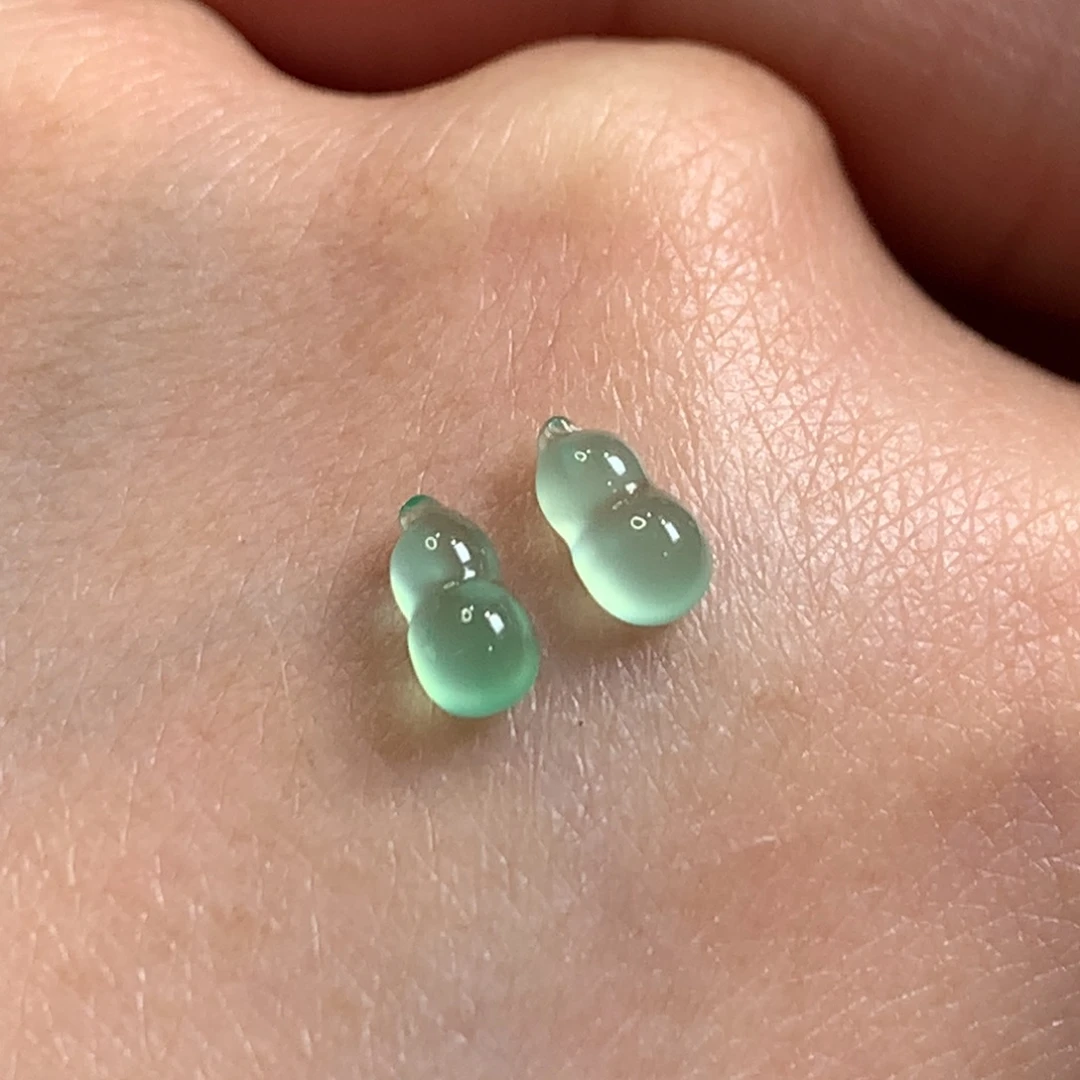 翡翠未镶嵌颈饰单颗的木纳雪花棉花生米葫芦薄荷炸光