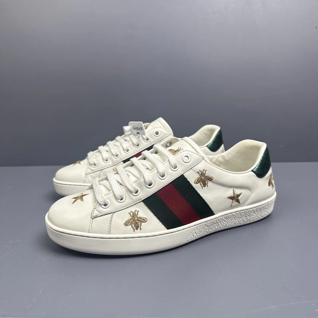 95新 GUCCI/古驰 40码古驰gucci 小蜜蜂 内衬轻微磨损休闲鞋 很新