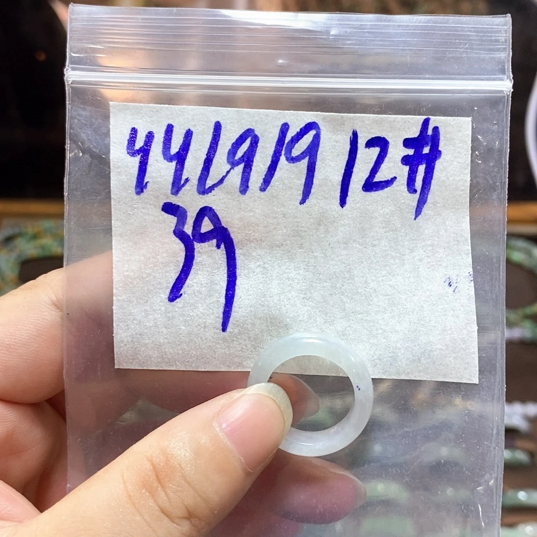 未镶嵌定制翡翠翡翠