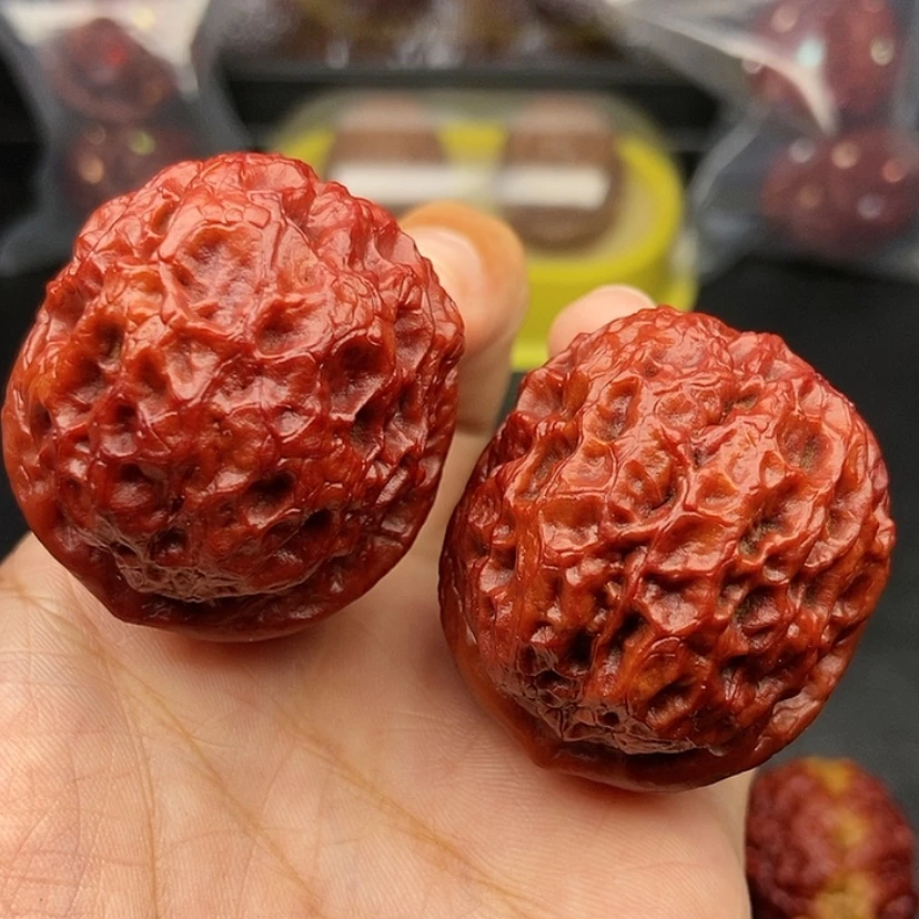 【闪购商品】把件文玩核桃43尺铁绣球53克