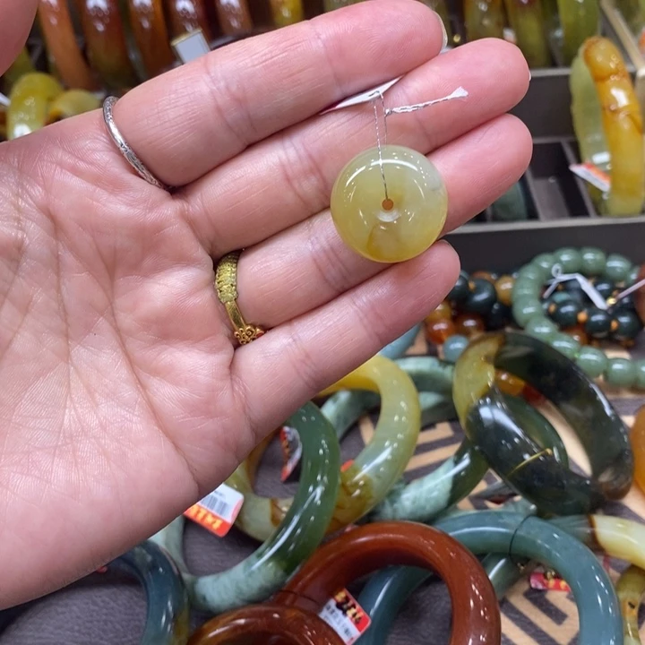 未镶嵌蛇纹石玉手镯