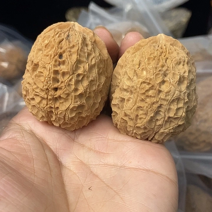 把件文玩核桃云南铁核桃基地76