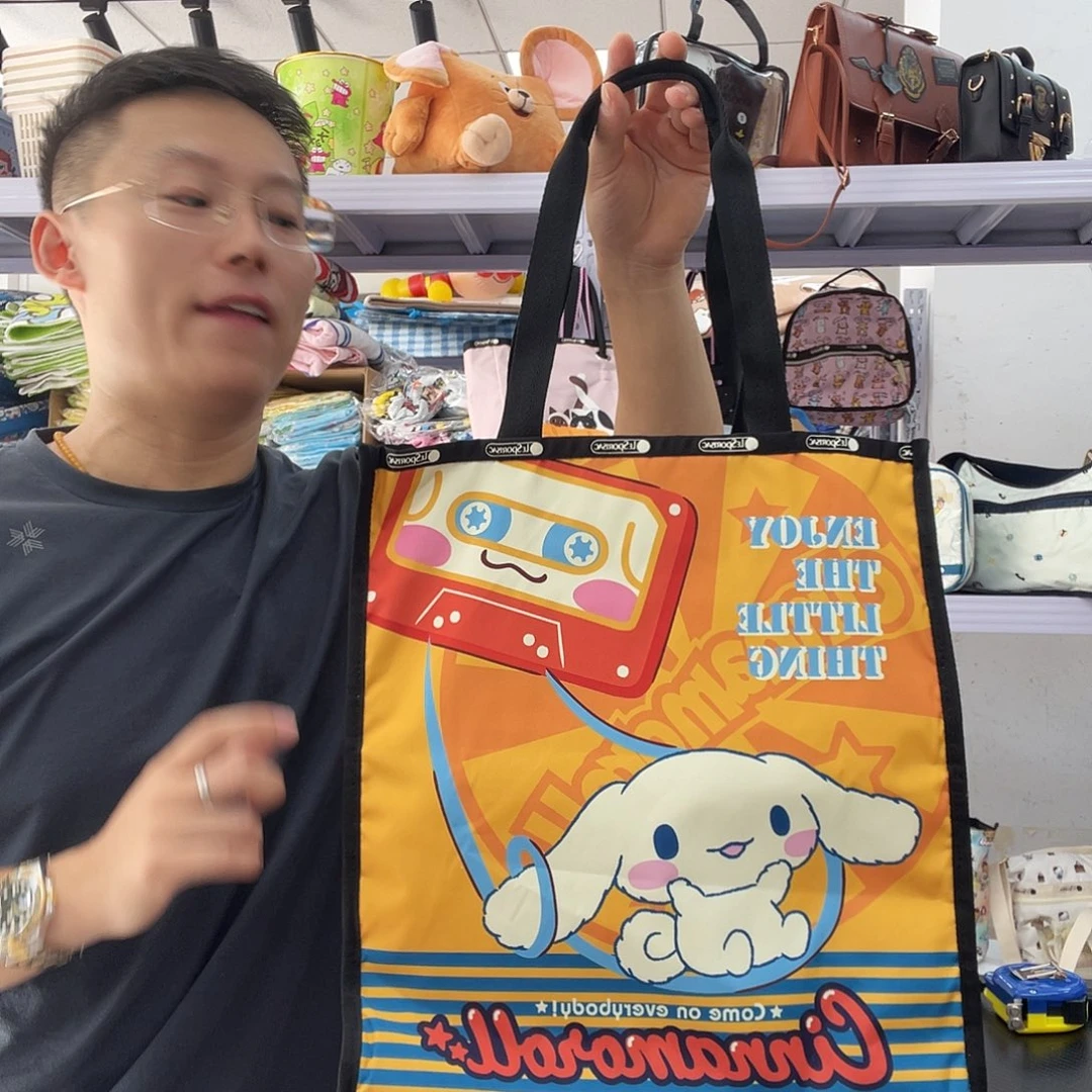 PU化妆包等产品和产品