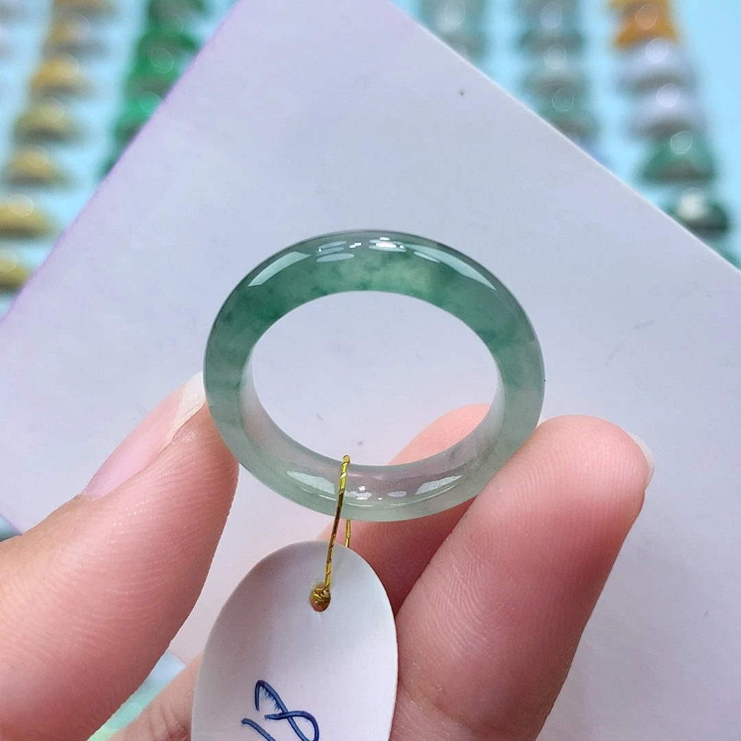 未镶嵌戒指翡翠18圈