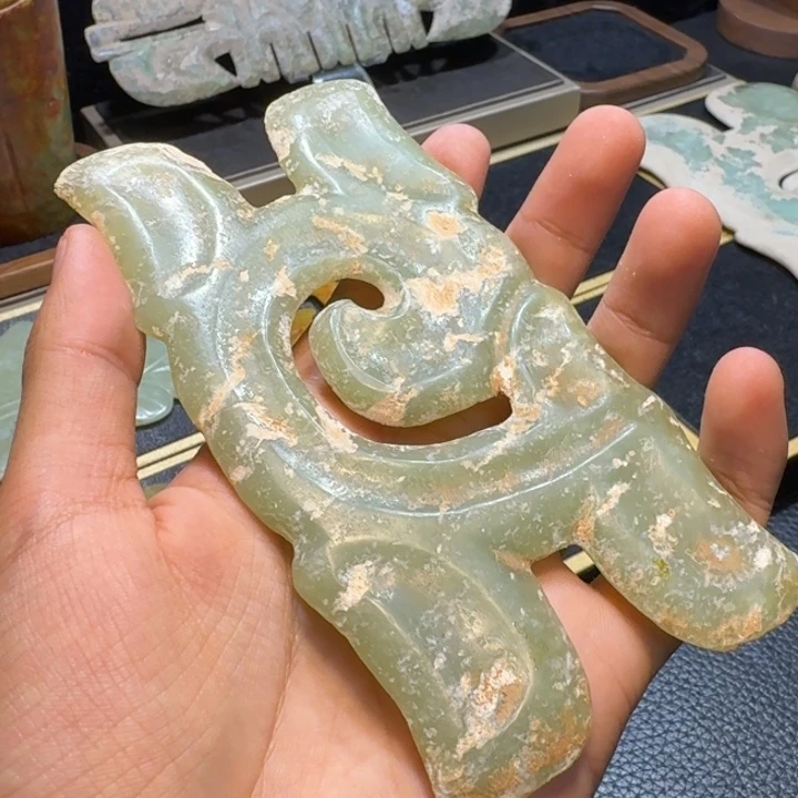 玉玉摆件勾云佩器形