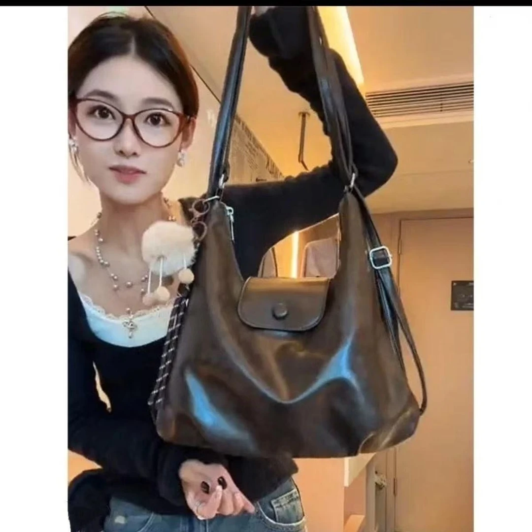 新款通勤大容量包包多功能女单肩包斜挎包云朵双肩包